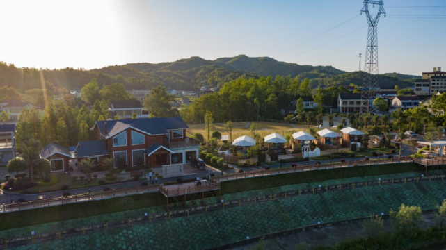 山水桃花江 天下美人窝|乡村旅游助力乡村振兴特别策划:水岸湿地度假庄园 资水边的野奢旅居木屋